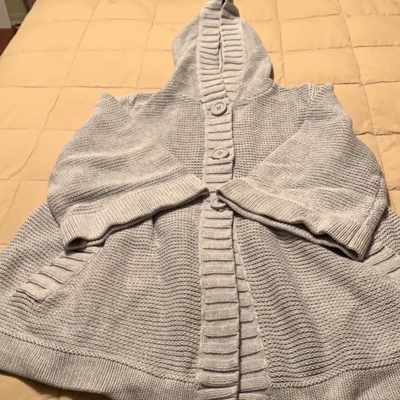 Mossimo Sz XL (2) heavy gauge sweaters in gray and tan. Versatile, comfy & warm. - Picture 3 of 8